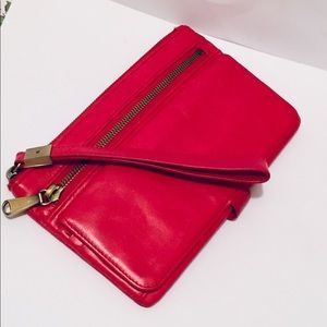 Hobo the Original “ROAM” PinkWristlet Wallet